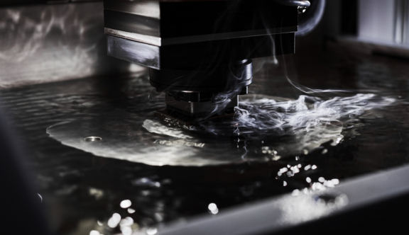 high-precision equipment and dies